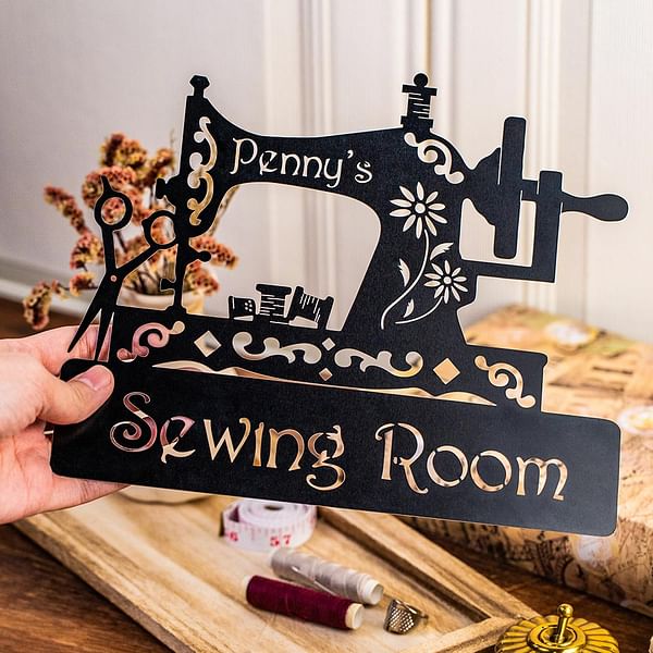 Personalized Metal Sewing Room Sign Quilting Sign Home Decor with Name Gift for Tailor Mom Grandma