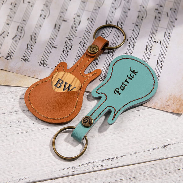 Personalized Engraved Wooden Guitar Pick Leather Guitar Shaped Case Keychain with Text Birthday Christmas Gift for Guitar Player Musician