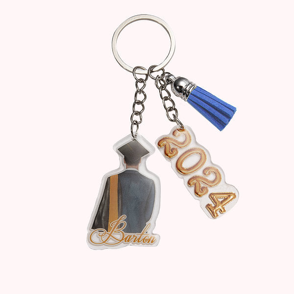 Personalized Class of 2024 Graduation Silhouettes Keychain with Tassel Gift for Graduates