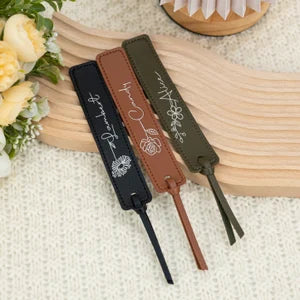 Leather Floral Bookmark, Personalized Birthflower Bookmark, Gift for women, Book Lover Gift, PU Leather Bookmark, Birthday Gift for Her/Mama